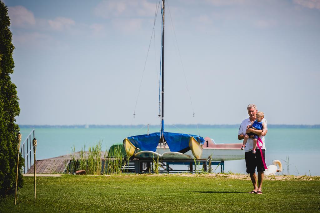 Hotel Monopoly Balatonalmádi Eksteriør bilde